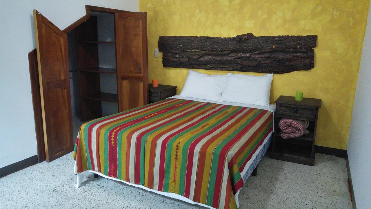 Ixkanul Antigua Hotel Habitación foto